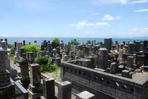 梅沢の観音堂墓地からの眺め