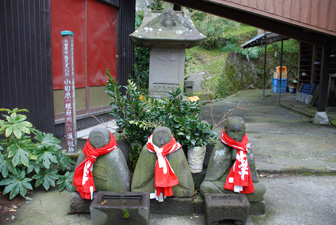 寺山神社の単座道祖神