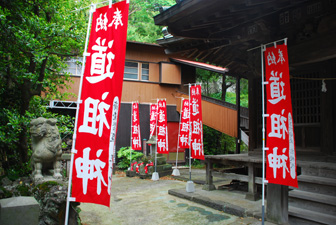 寺山神社の道祖神