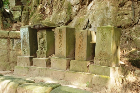 林八幡神社の庚申塔