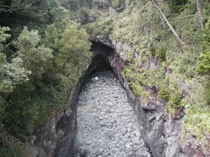 溶岩トンネルの跡