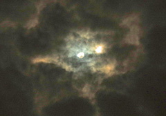 月の彩雲3 20201126平塚(撮影　剱持瑞穂）