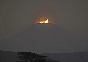 三日月のパール富士